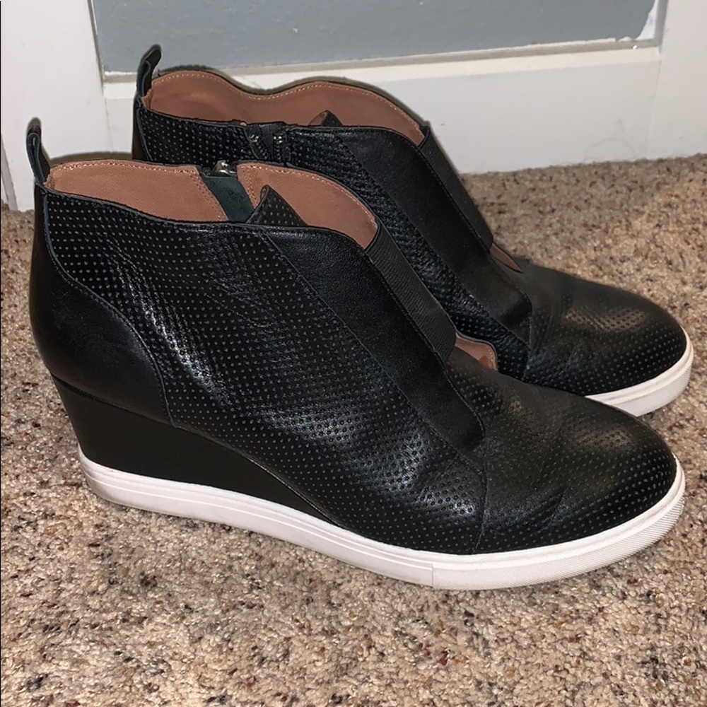 Linea Paolo Felicia Wedge Sneaker Size 10.5
